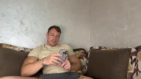 Snapshot of capt_oliver chatting on May 2026 11:16:01 AM follow my twitter online show from May 2026 11:16:01 AM
