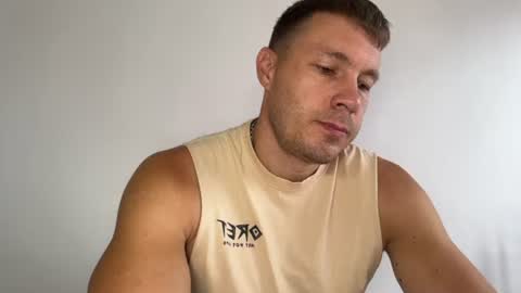 Snapshot of capt_oliver chatting on June 2026 09:34:02 AM follow my twitter online show from June 2026 09:34:02 AM