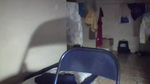 Snapshot of captainfox_ chatting on May 2026 01:33:02 AM captainfox_ online show from May 2026 01:33:02 AM