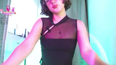 Amy online show from October 2025 03:36:02 AM