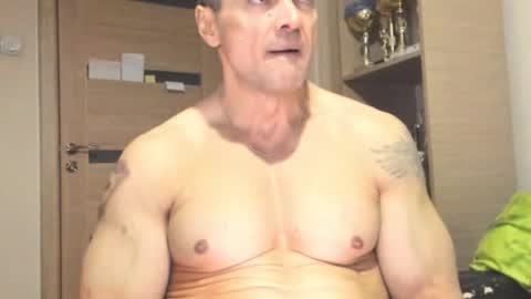 Laz online show from October 2025 07:25:01 PM