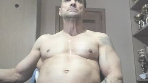 Snapshot of carin_the_body chatting on June 2026 09:14:01 AM Laz online show from June 2026 09:14:01 AM