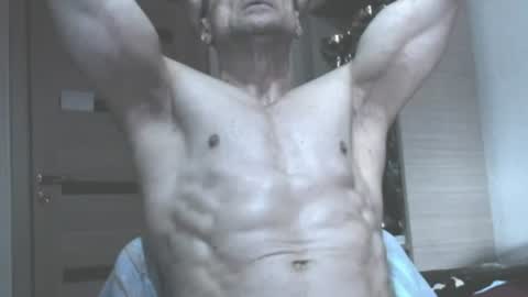 Snapshot of carin_the_body chatting on July 2026 04:28:01 AM Laz online show from July 2026 04:28:01 AM