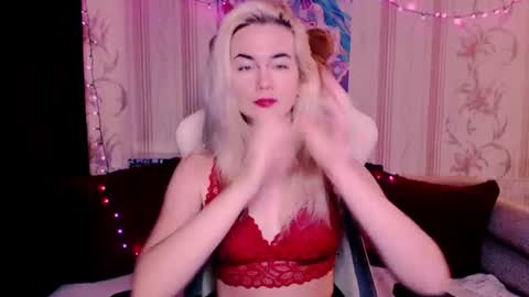 Snapshot of carinfox chatting on July 2026 06:07:01 AM Carin online show from July 2026 06:07:01 AM