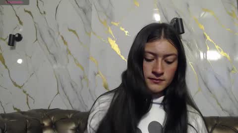 Carito online show from November 2025 03:27:01 AM