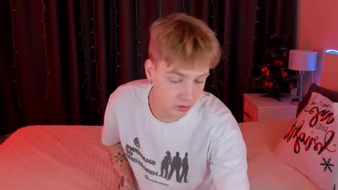 Carl online show from December 2024 11:02:01 AM