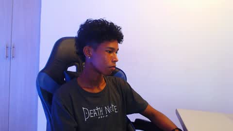 Snapshot of carl_sex_ chatting on December 2024 10:06:01 PM carl_sex_ online show from December 2024 10:06:01 PM