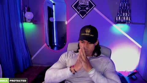 Carl online show from December 2024 04:56:01 AM