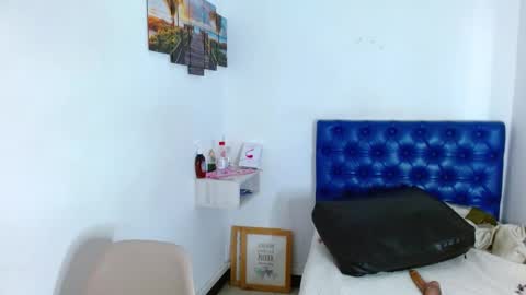 Carla online show from February 2025 05:47:01 PM