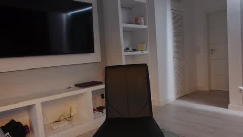 carla_secretary online show from February 2025 05:09:02 PM