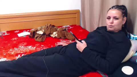 carlasweet00 online show from December 2025 01:44:01 AM