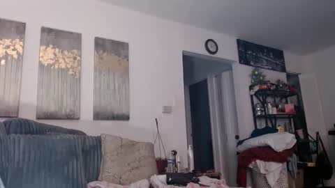 Snapshot of carliecreams chatting on April 2026 12:48:02 PM Carlie online show from April 2026 12:48:02 PM