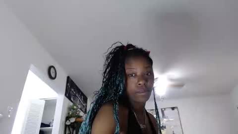 Snapshot of carliecreams chatting on May 2026 10:09:02 AM Carlie online show from May 2026 10:09:02 AM