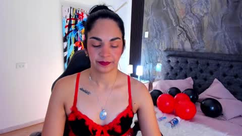 Carlota online show from January 2025 01:43:01 PM