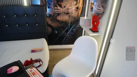 Snapshot of carloy777_ chatting on June 2026 04:30:02 AM Carolay online show from June 2026 04:30:02 AM