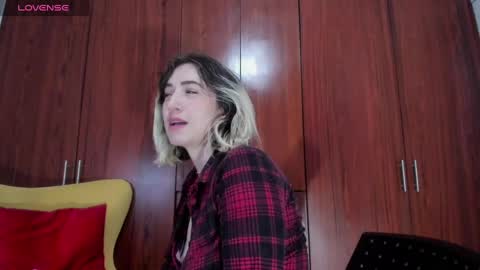 carly grasso  online show from September 2025 03:06:01 AM