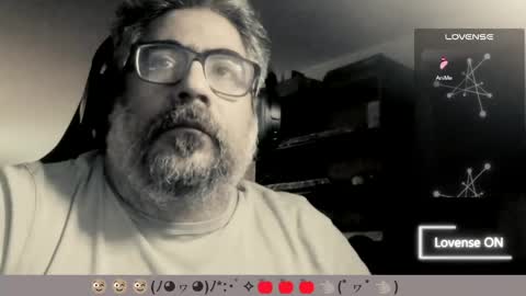Snapshot of carmelo_devitto chatting on April 2026 09:45:01 AM soy Batman online show from April 2026 09:45:01 AM