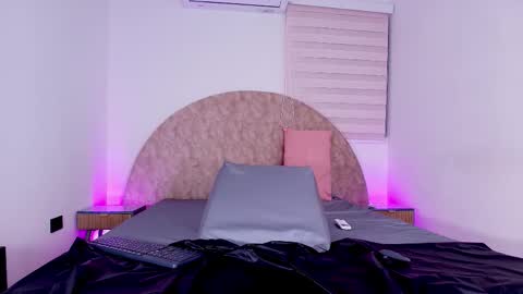 caro online show from February 2026 03:03:01 AM