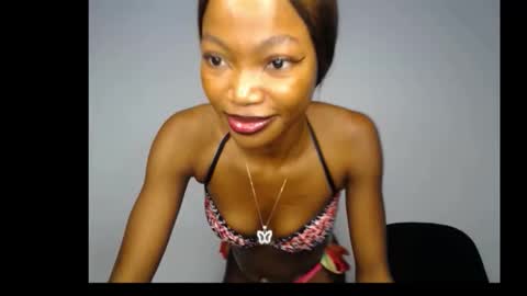 caroline online show from November 2025 04:36:01 AM