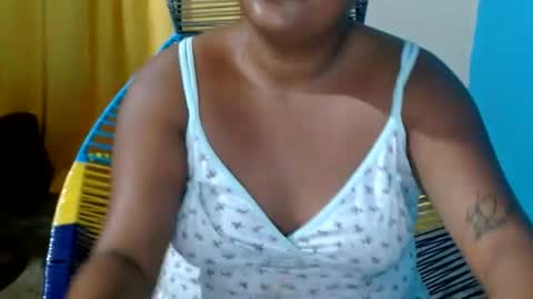 Snapshot of carol_lil1 chatting on July 2026 04:36:02 AM carol_lil1 online show from July 2026 04:36:02 AM