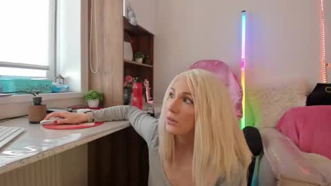 Snapshot of carol_may_ chatting on February 2026 08:58:02 AM carol_may_ online show from February 2026 08:58:02 AM