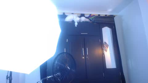 carolina online show from October 2025 07:26:02 PM