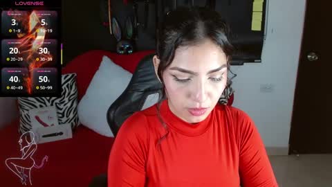 Snapshot of carolaine69_ chatting on May 2026 01:51:01 PM Caroline online show from May 2026 01:51:01 PM