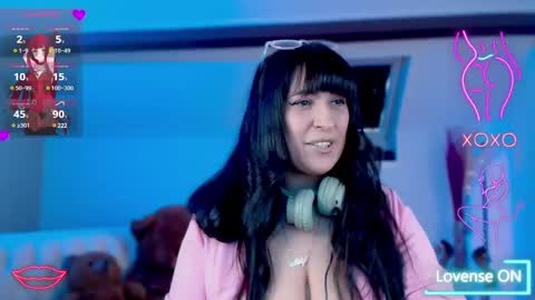 Snapshot of carolak chatting on January 2025 01:03:02 PM CarolaK online show from January 2025 01:03:02 PM