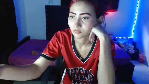 caroli11 online show from November 2025 06:30:01 PM