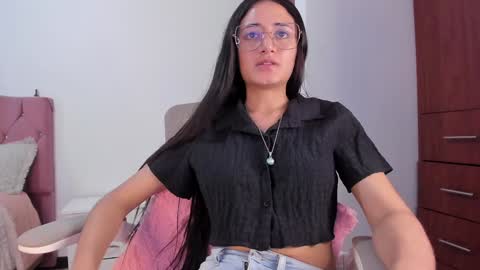 Caroline online show from December 2024 05:06:02 PM