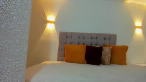 Carolina online show from September 2025 11:48:01 AM