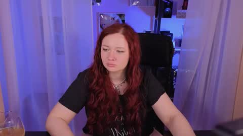 Mira online show from September 2025 07:13:01 PM