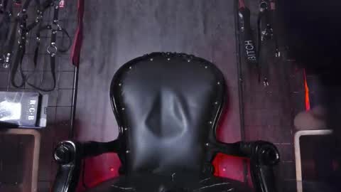 carolina online show from October 2025 08:19:01 PM