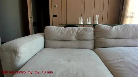 Lina.I will online 1 December   online show from February 2025 11:19:02 AM