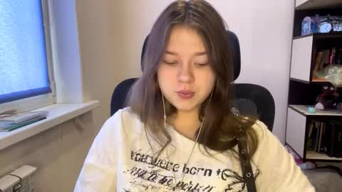 Snapshot of carolindueno chatting on March 2026 07:37:02 AM carolindueno online show from March 2026 07:37:02 AM