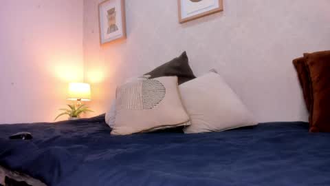  Caroline  online show from March 2026 11:32:01 AM