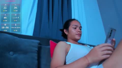 caroline_east online show from March 2026 05:16:02 PM