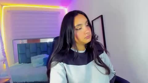 caroline_rodriguez_9 online show from September 2025 03:17:01 AM