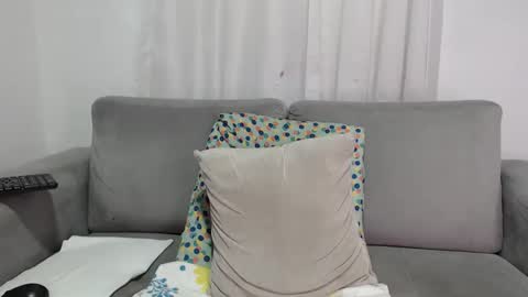 Caroline  online show from February 2026 03:18:02 PM