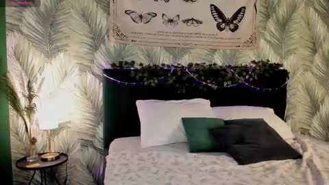 CarolineRichter online show from November 2025 02:23:01 AM