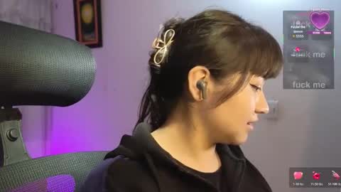 kitty online show from October 2025 03:54:02 AM