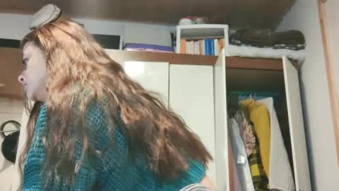 Snapshot of cary_mary chatting on September 2025 09:03:02 AM Cary mary online show from September 2025 09:03:02 AM