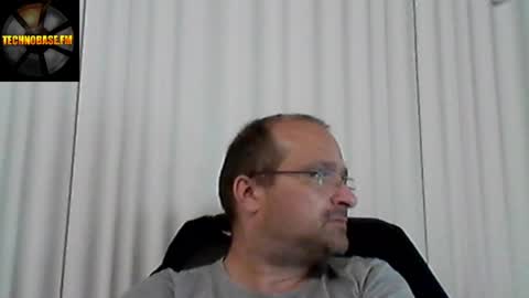 Snapshot of cascadacek chatting on April 2026 06:32:02 PM CASCADACEK online show from April 2026 06:32:02 PM