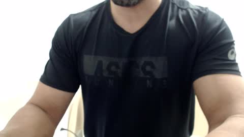 Snapshot of cashmastermuscle77 chatting on July 2026 10:51:01 AM cashmastermuscle77 online show from July 2026 10:51:01 AM
