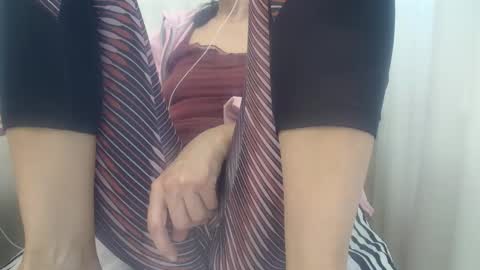 Snapshot of cassandra_joy chatting on April 2026 01:02:02 PM Cassandra joy online show from April 2026 01:02:02 PM