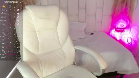 Cassandra online show from July 2026 01:02:01 PM