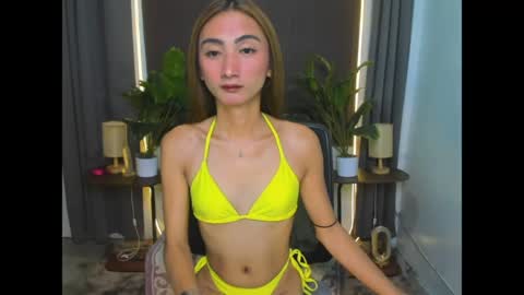 cassandrafoxxx online show from April 2026 06:12:02 PM