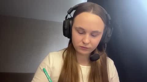 Snapshot of casseymam chatting on July 2026 10:12:02 AM Elisabeth online show from July 2026 10:12:02 AM