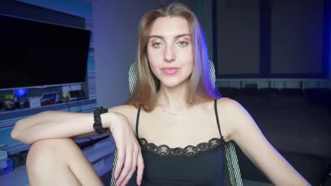 Seductress Cassia  FINDOM AND SADISM  NO NUDE online show from October 2025 04:37:01 PM