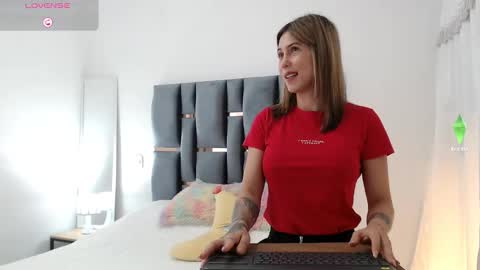 Susana independent model online show from December 2025 01:41:02 PM